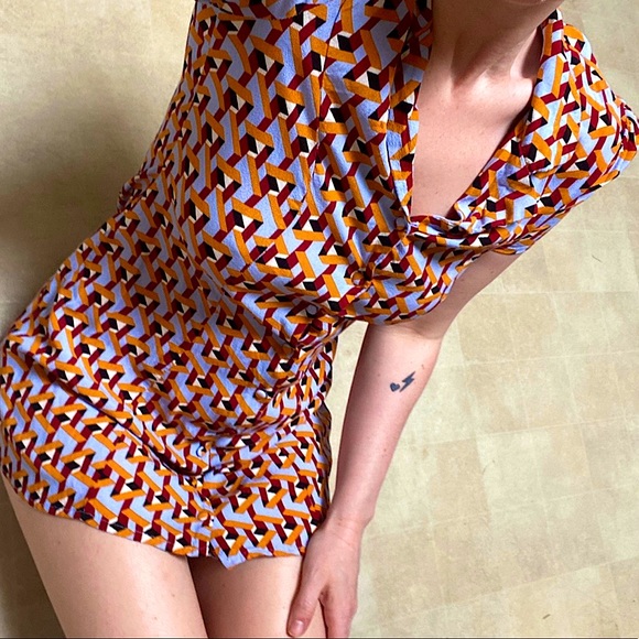 Forever 21 Dresses & Skirts - HP🌻[ F21 ] Geometric Button Up Mini Dress
